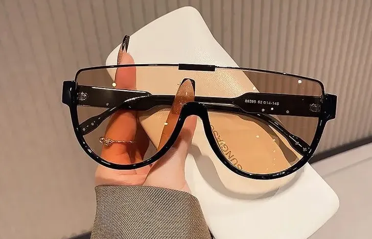 Kelsey Semi Round Sunglasses