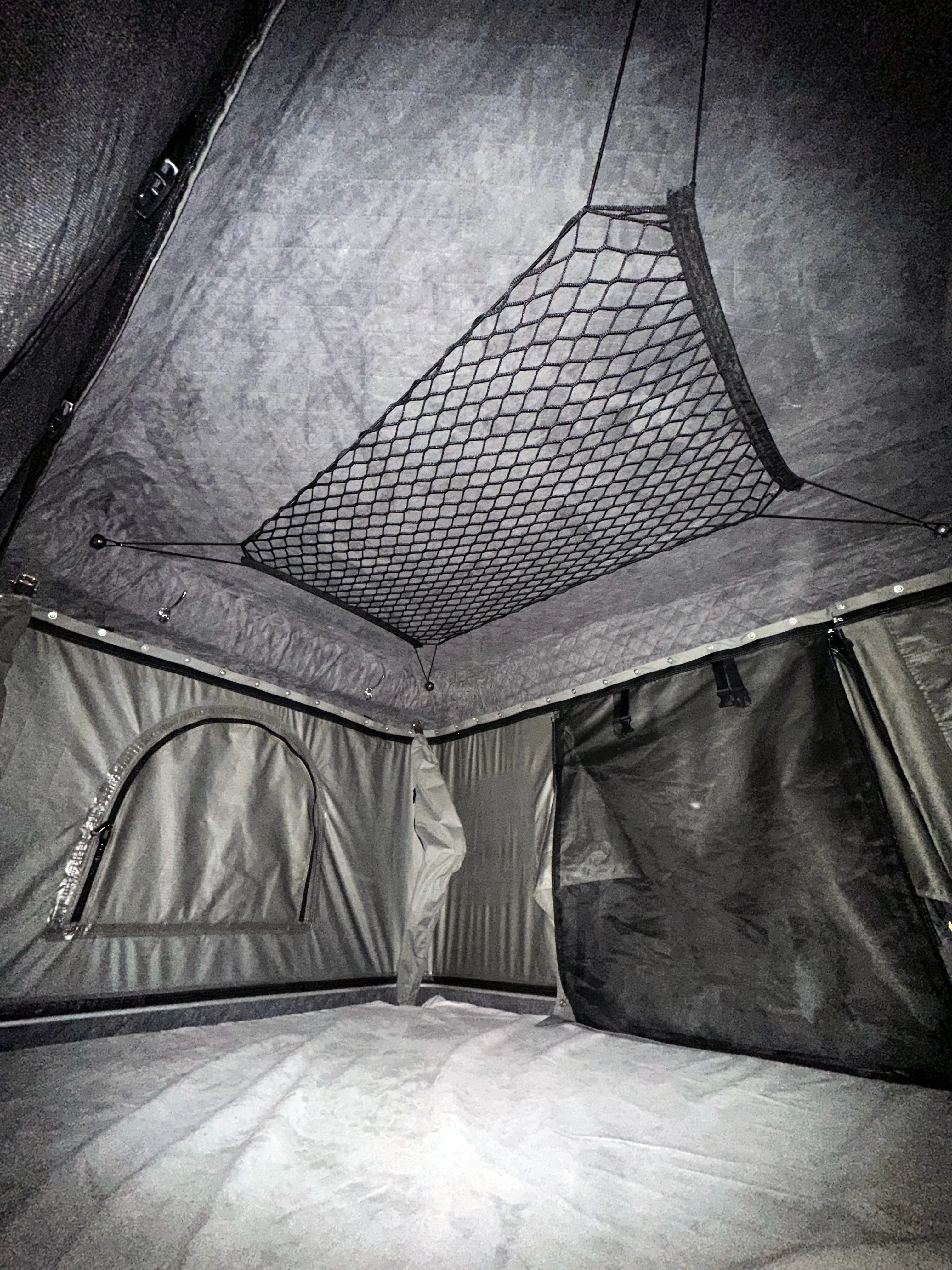 NEW Ventura XL Fibreglass Hardshell Roof Tent (PRE ORDER)